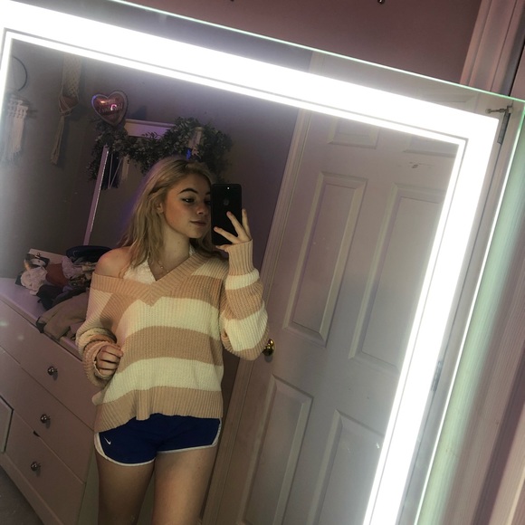 Aeropostale sweater - Picture 3 of 6